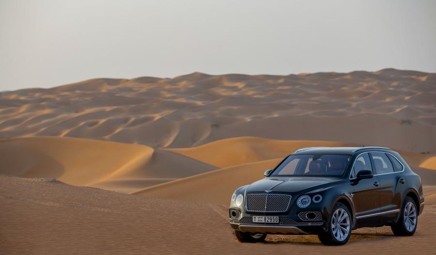  Bentley Bentayga Falconry by Mulliner 2017 года  (фото 8 из 9)